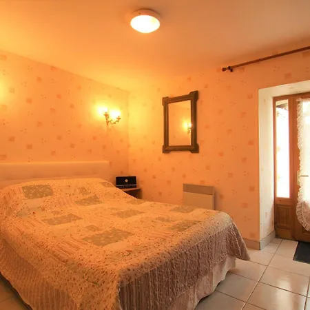 Prázdninový dům Ferme Renovee Avec Jardin, Garage Et Wifi Gratuit A - Fr-1-582-1 *